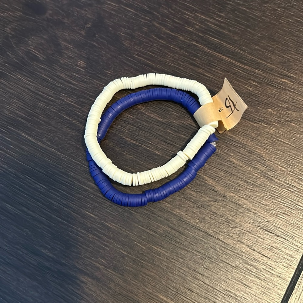 2 bracelets